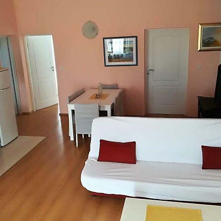 Apartman Rosanda Premuda Zewnętrze zdjęcie