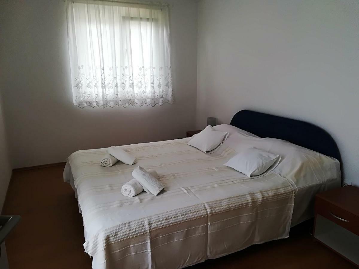 Apartman Rosanda Premuda Zewnętrze zdjęcie